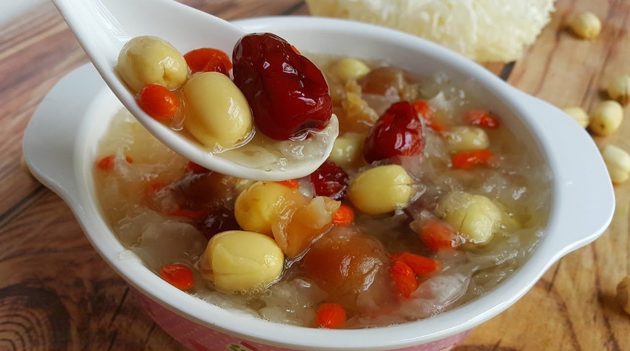 Phân loại yến sào: yến thô, yến tinh chế, yến rút lông