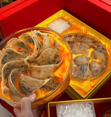 Trọng lượng 100g - Yến thô tự nhiên - Lông nhiều - Tặng kèm nhíp + Táo đỏ + Đường phèn